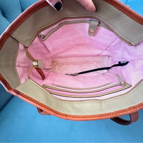 Dooney & Bourke Tote Bag. Tan & Brown Pebbled Leather. Great condition! - Picture 7 of 15